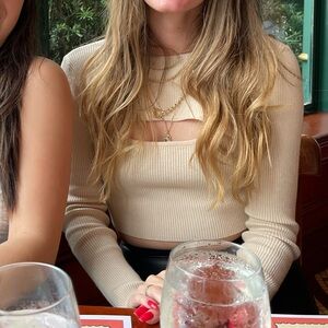 American Threads Cream Knit Bolero size Small